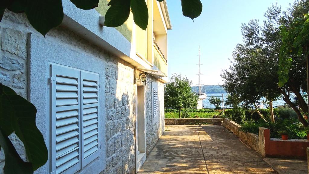 Seaside Villa Mia Трогір Екстер'єр фото