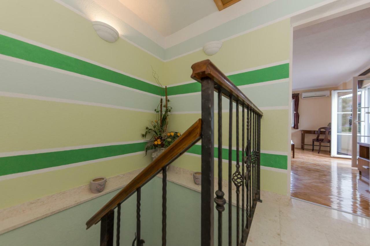 Seaside Villa Mia Трогір Екстер'єр фото