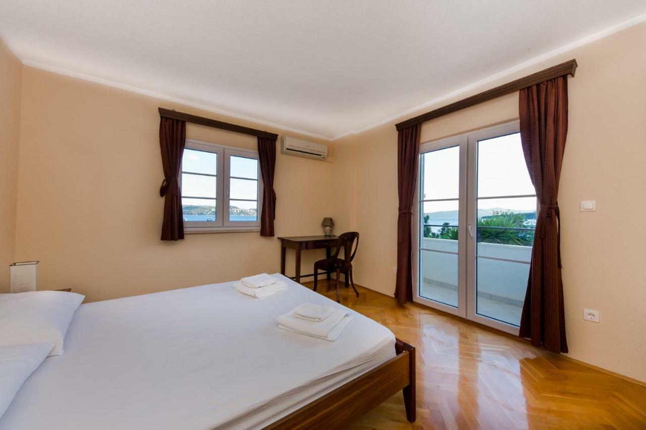 Seaside Villa Mia Трогір Екстер'єр фото