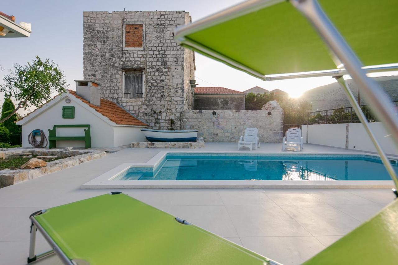 Seaside Villa Mia Трогір Екстер'єр фото